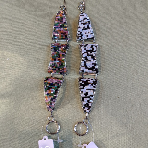 Set of 2 Bracelets New with Tags - Picture 1 of 1